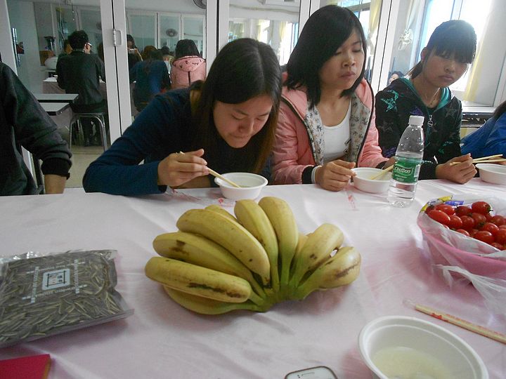 福永時(shí)代學(xué)校愛(ài)心湯圓